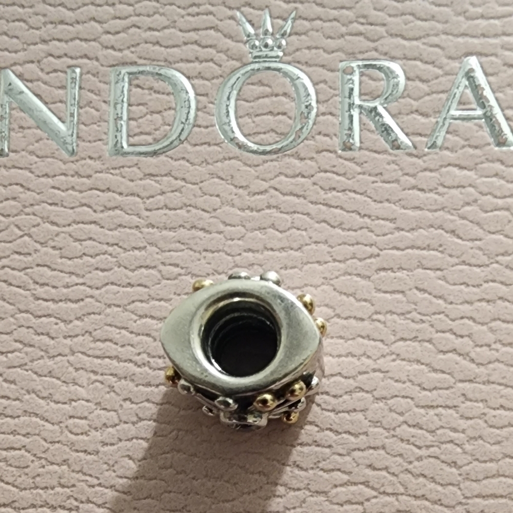 PANDORA Desert Star 2-Tone Star Burst Charm - Picture 6 of 9